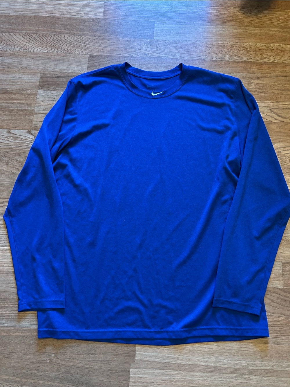Nike Long-Sleeve Crew Performance Tee - Blue.Size XL